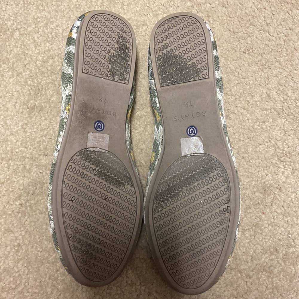 Rothy’s shoes size 7 1/2 olive green, cream, gold - Picture 2 of 7
